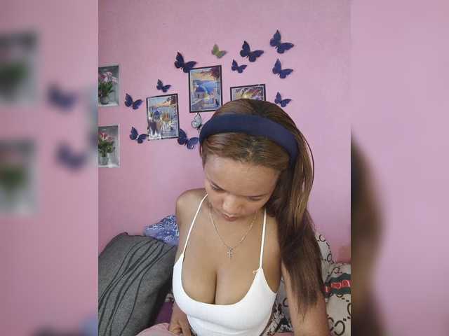Vaninah live cam on BongaCams