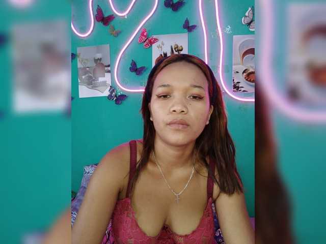 Vaninah live cam on BongaCams