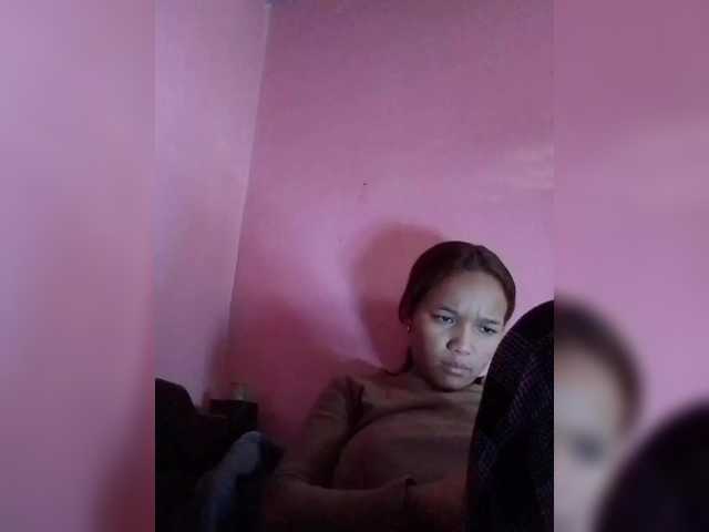 Vaninah live cam on BongaCams