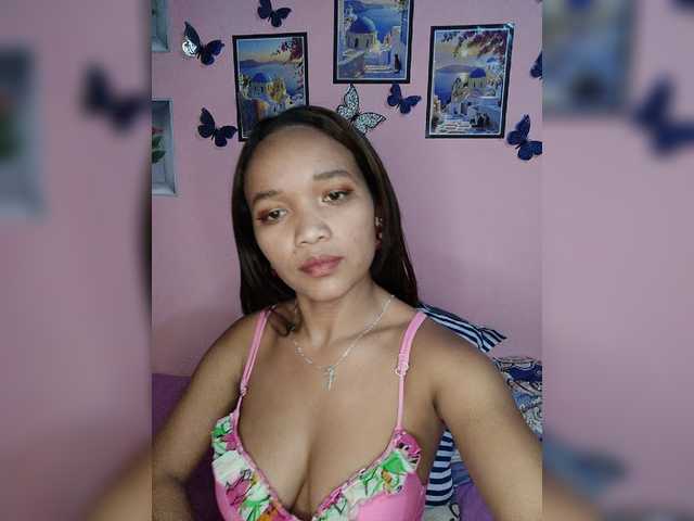 Vaninah live cam on BongaCams
