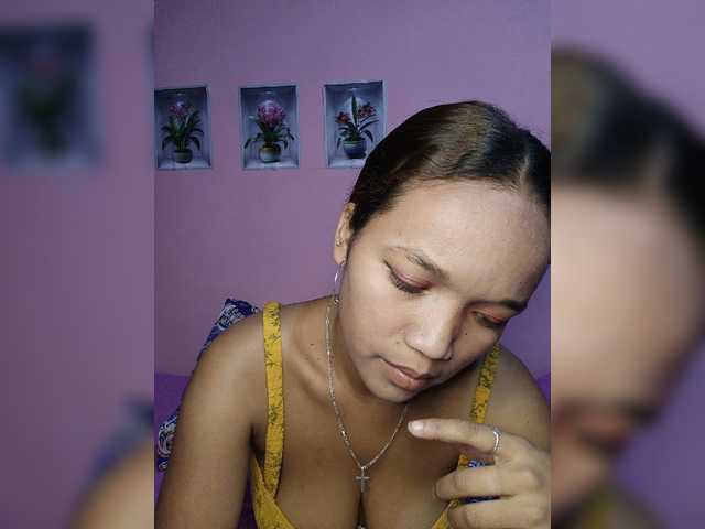 Vaninah live cam on BongaCams