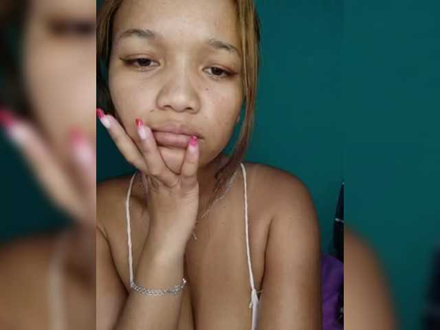 Vaninah live cam on BongaCams