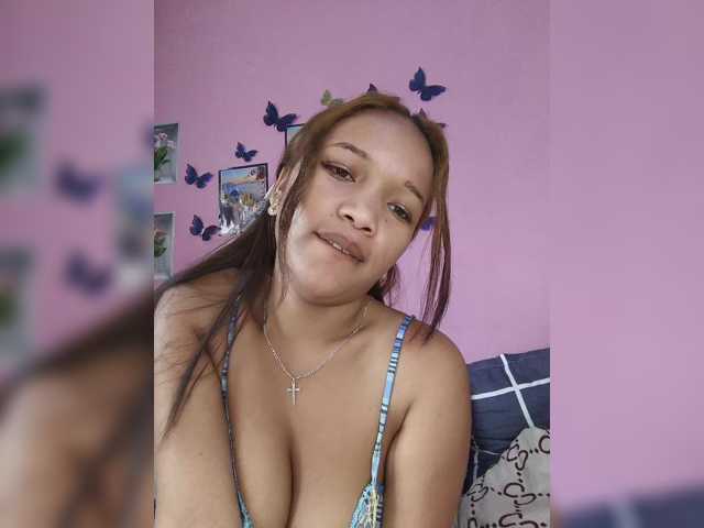 Vaninah live cam on BongaCams