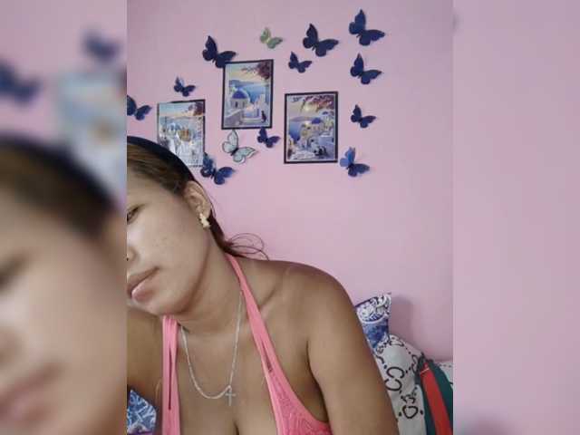 Vaninah live cam on BongaCams