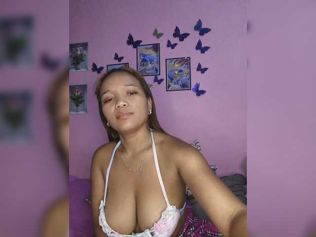 Vaninah live cam on BongaCams