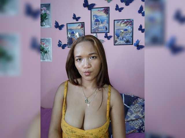 Vaninah live cam on BongaCams