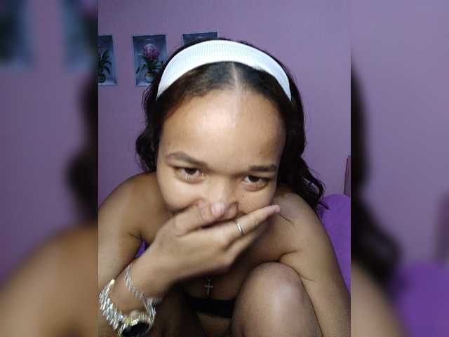 Vaninah live webcam show