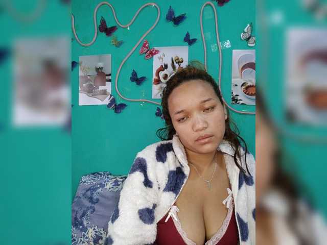 Vaninah live cam on BongaCams