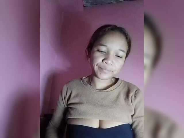 Vaninah live cam on BongaCams