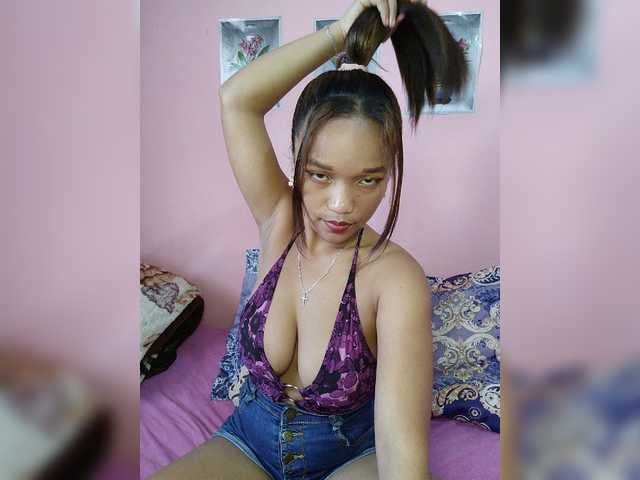 Vaninah live cam on BongaCams