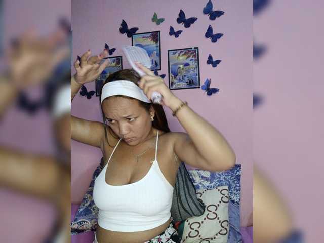 Vaninah live cam on BongaCams