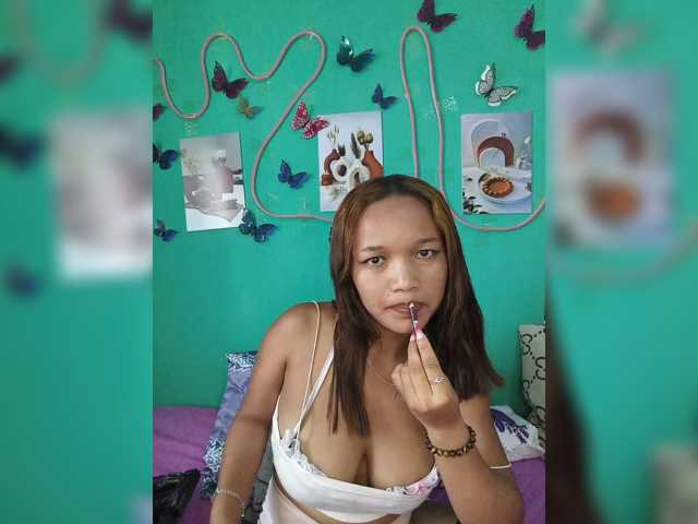 Vaninah live cam on BongaCams