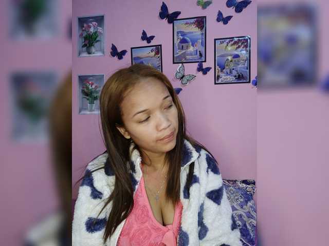 Vaninah live cam on BongaCams