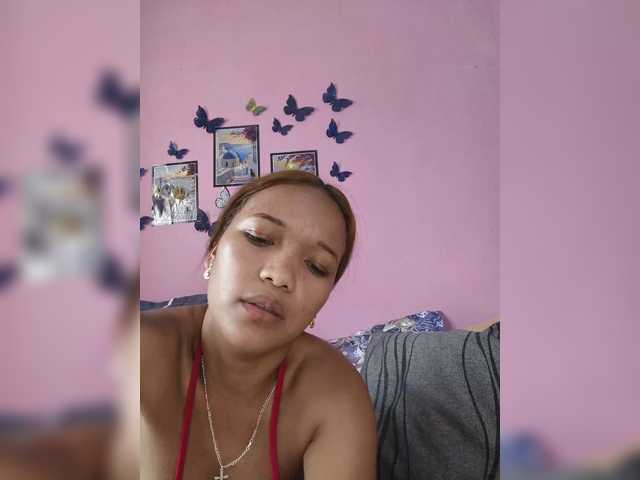 Vaninah live cam on BongaCams