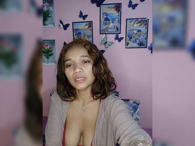 Vaninah live cam on BongaCams