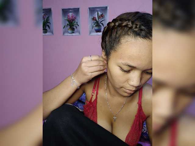 Vaninah live cam on BongaCams