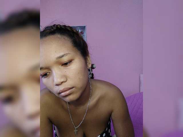 Vaninah live cam on BongaCams
