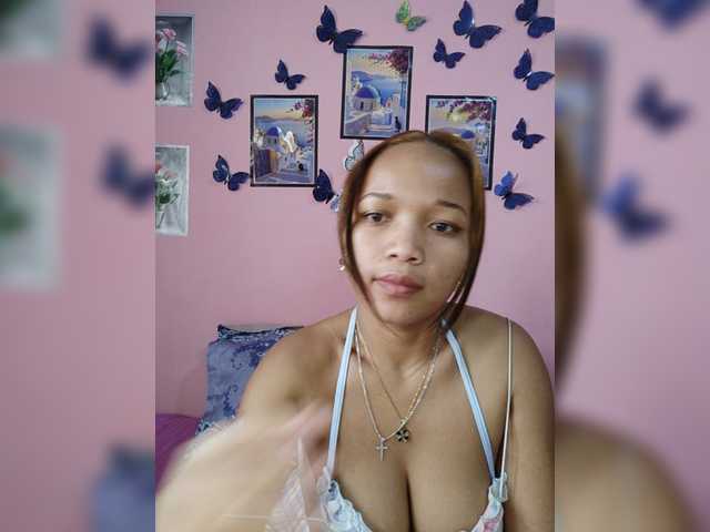 Vaninah live cam on BongaCams