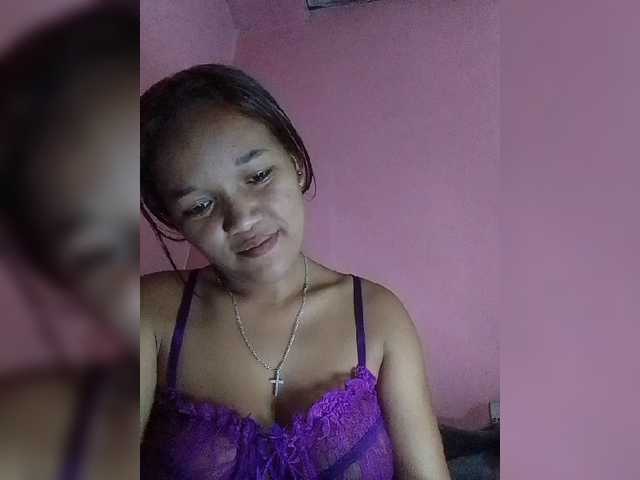 Vaninah live cam on BongaCams