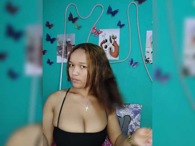 Vaninah live cam on BongaCams