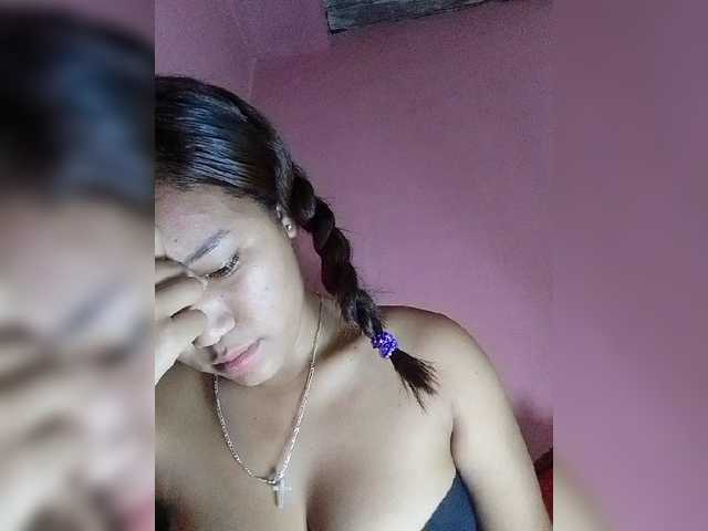 Vaninah live cam on BongaCams
