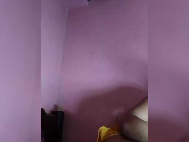 Vaninah live cam on BongaCams