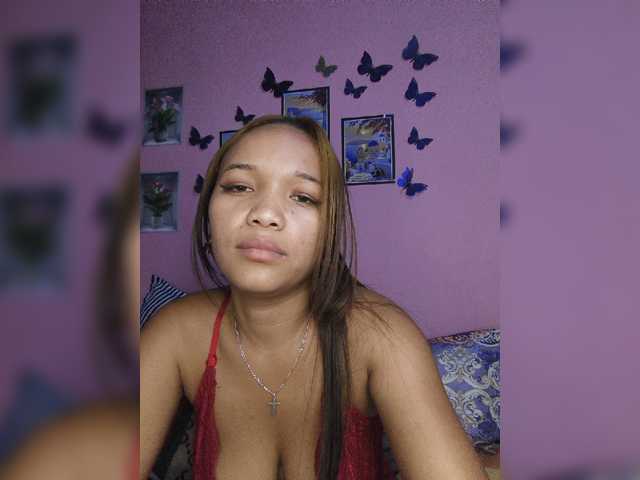 Vaninah live cam on BongaCams