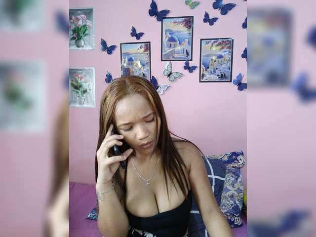 Vaninah live cam on BongaCams