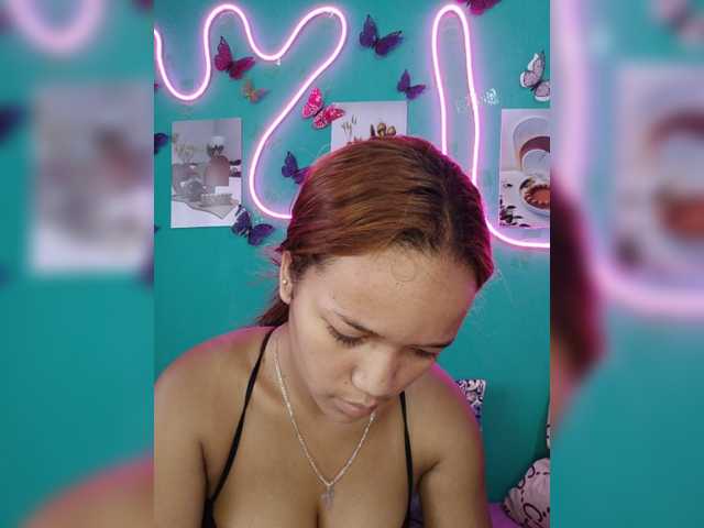 Vaninah live cam on BongaCams