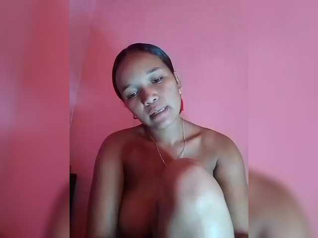 Vaninah's BongaCams show and profile