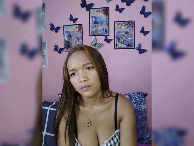 Vaninah live cam on BongaCams