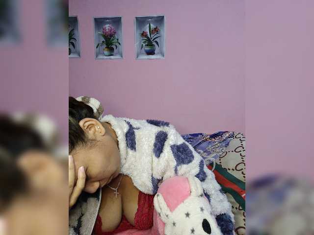 Vaninah live cam on BongaCams