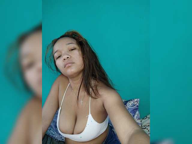 Vaninah live cam on BongaCams