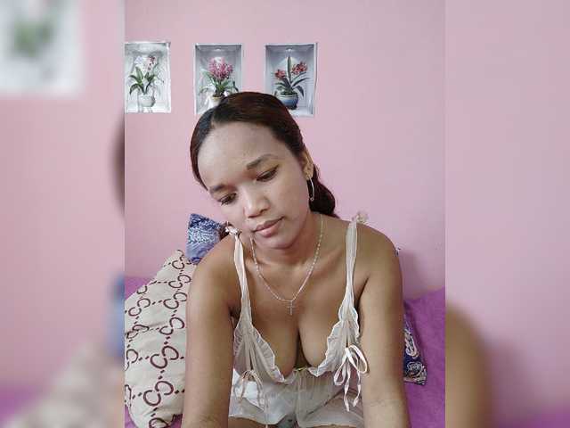 Vaninah live cam on BongaCams
