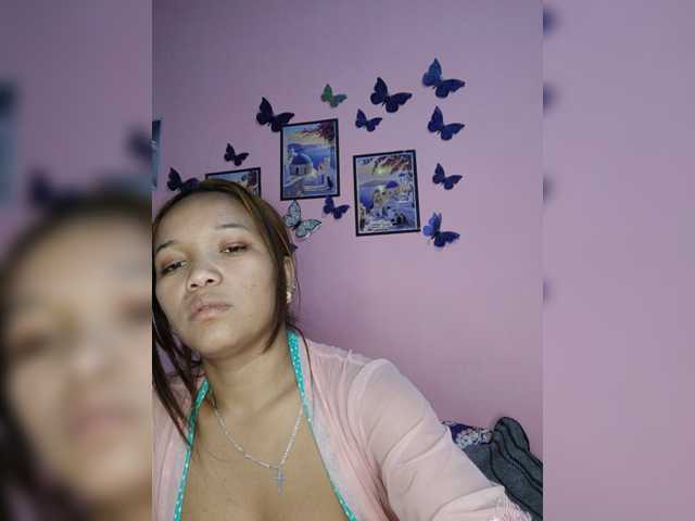 Vaninah live cam on BongaCams