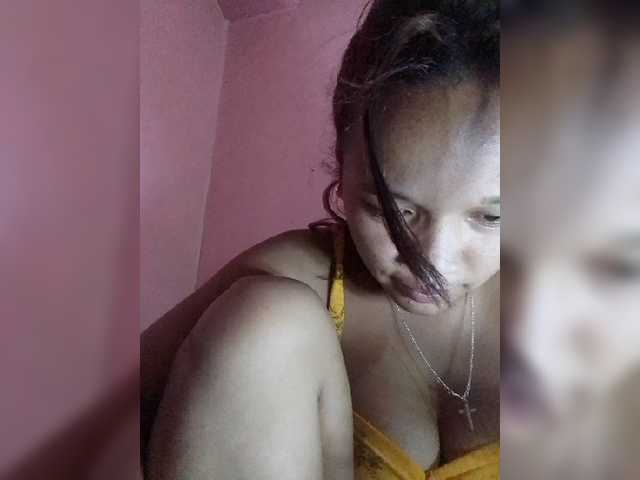Vaninah live cam on BongaCams