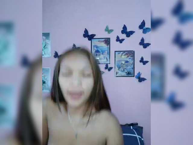Vaninah live cam on BongaCams