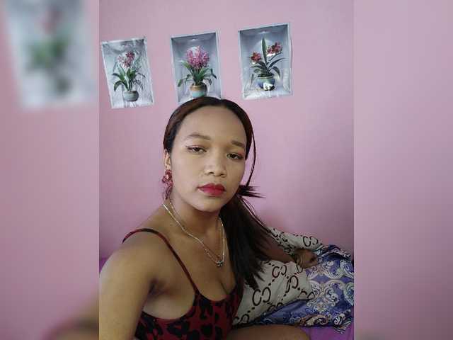 Vaninah live cam on BongaCams