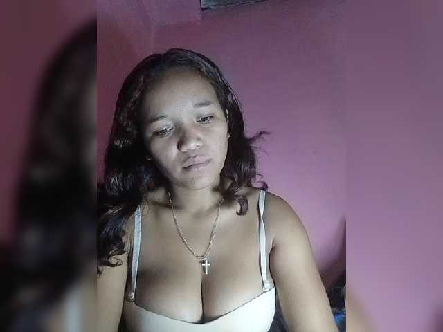 Vaninah live cam on BongaCams