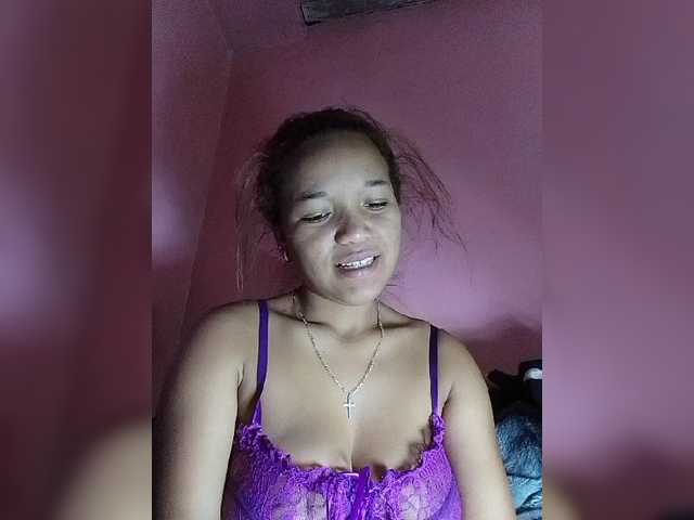 Vaninah live cam on BongaCams
