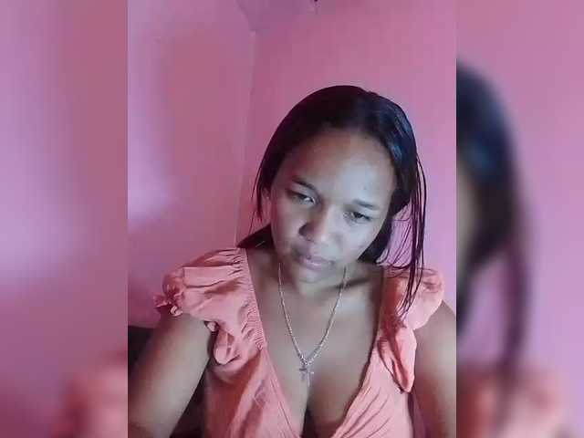 Vaninah's BongaCams show and profile