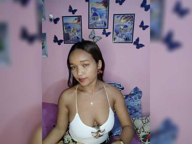 Vaninah live cam on BongaCams