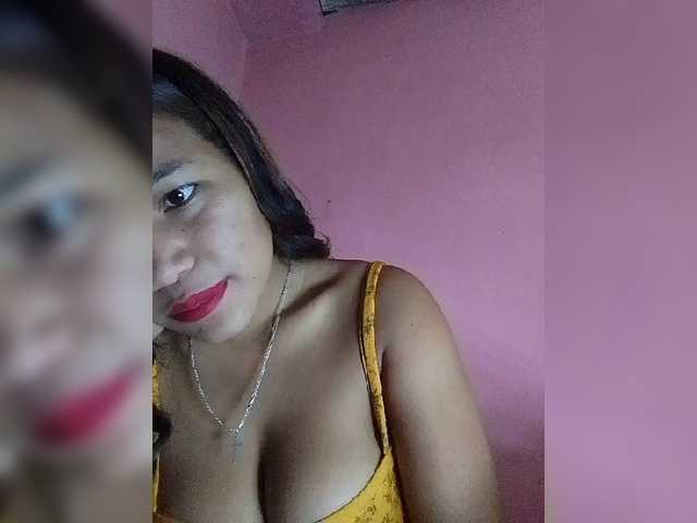 Vaninah live cam on BongaCams