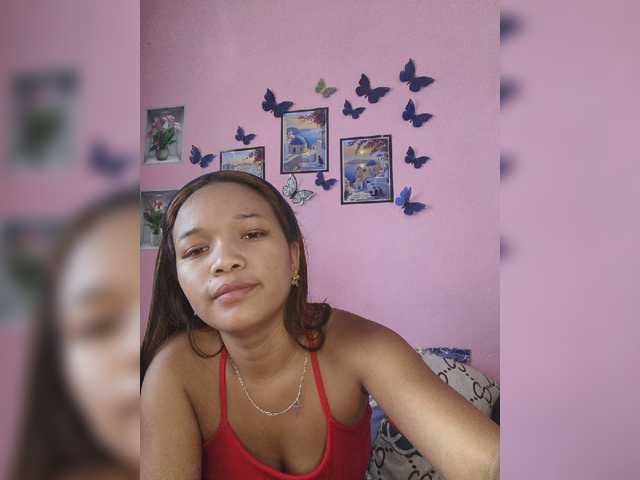 Vaninah live cam on BongaCams