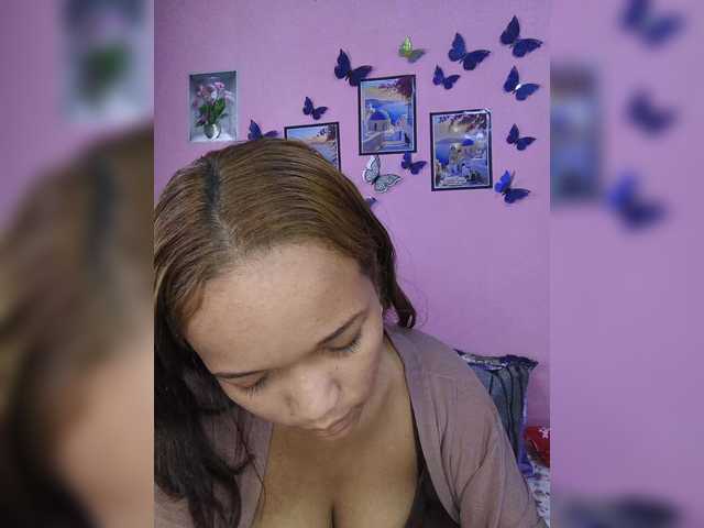 Valentina22 — live female cam