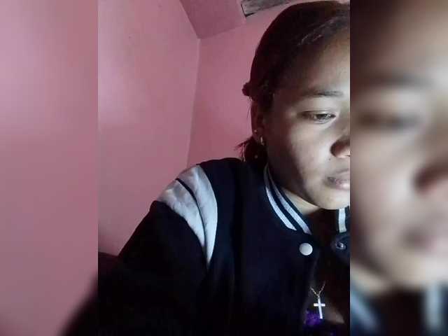 Vaninah live cam on BongaCams
