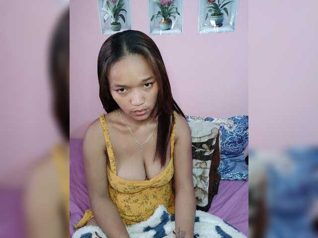 Vaninah live cam on BongaCams