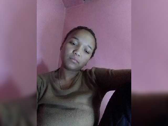 Vaninah live cam on BongaCams