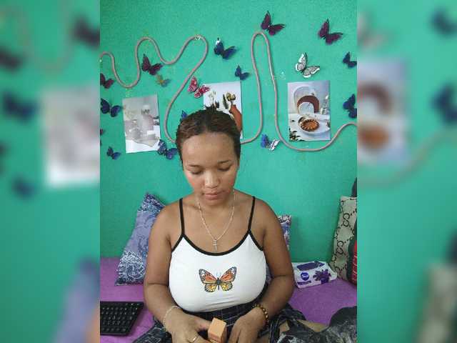 Vaninah live cam on BongaCams