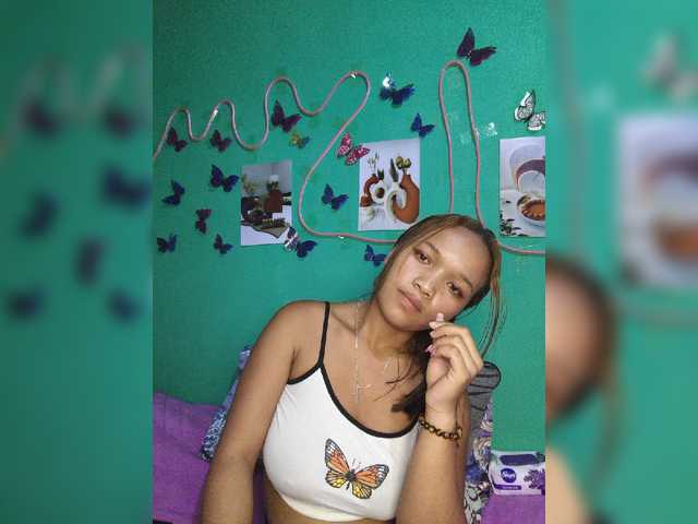 Vaninah live cam on BongaCams